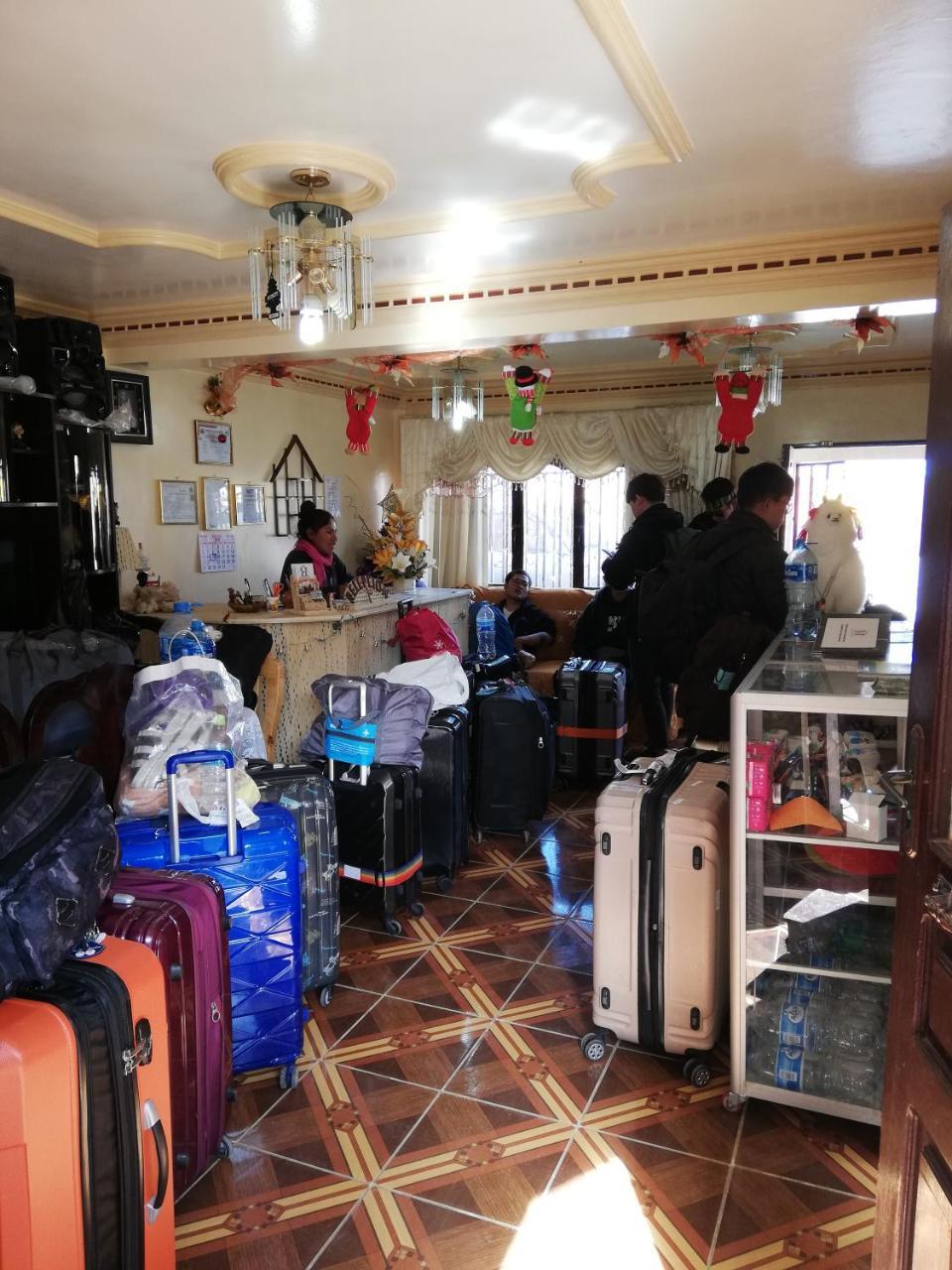 Hotel Aguilar Uyuni Esterno foto